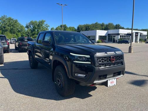Super Black 2026 Nissan Frontier PRO-4X