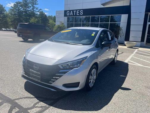 Brilliant Silver Metallic 2025 Nissan Versa 1.6 S