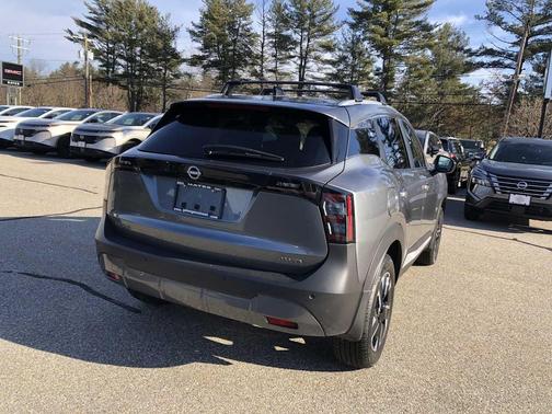 Gun Metallic 2026 Nissan Kicks SV