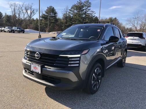 Gun Metallic 2026 Nissan Kicks SV