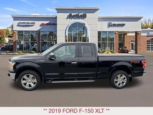Black Metallic 2019 Ford F-150 XLT