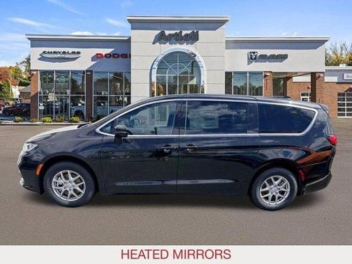 Diamond Black 2026 Chrysler Pacifica Select