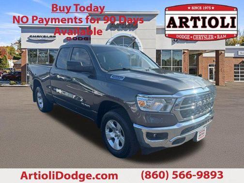 2022 RAM 1500 Big Horn Quad Cab 4x4 64' Box