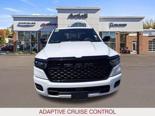 Bright White Clearcoat 2026 RAM 1500 Big Horn/Lone Star