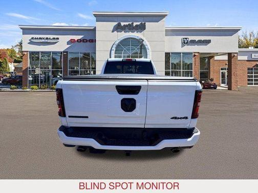 Bright White Clearcoat 2026 RAM 1500 Big Horn/Lone Star