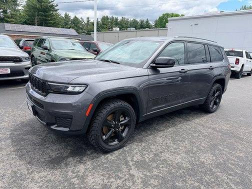 Metallic 2021 Jeep Grand Cherokee L Laredo