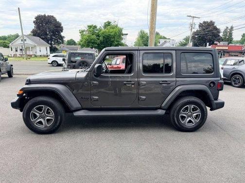 Granite Crystal Clearcoat Metallic 2022 Jeep Wrangler Unlimited Sport
