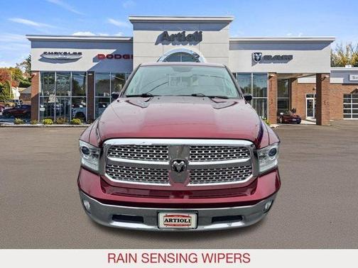 2018 RAM 1500 Laramie Crew Cab 4x4 57' Box