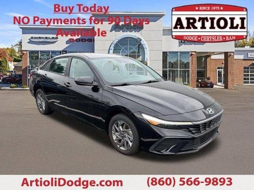 Black 2024 Hyundai ELANTRA SEL