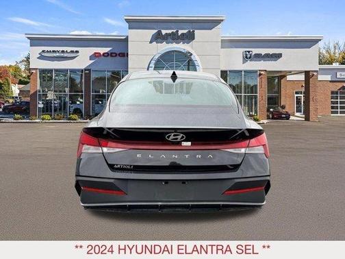 Black 2024 Hyundai ELANTRA SEL