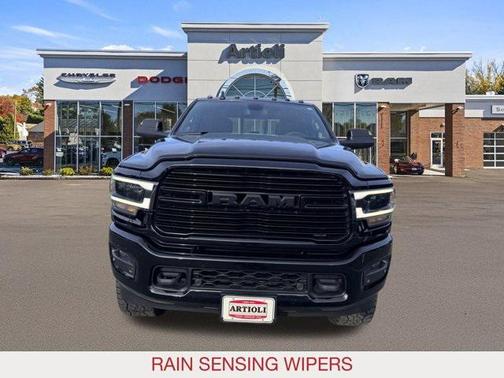 2020 RAM 2500 Laramie Crew Cab 4X4 64' Box