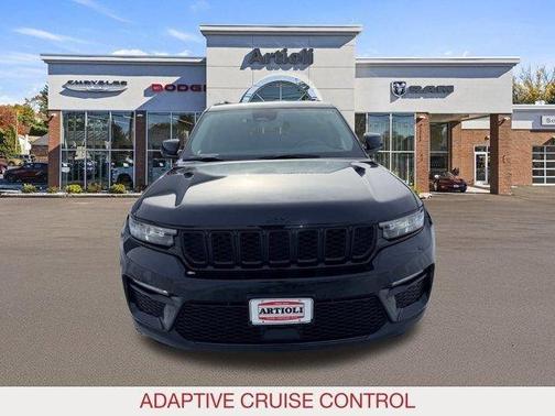 Diamond Black 2023 Jeep Grand Cherokee Limited