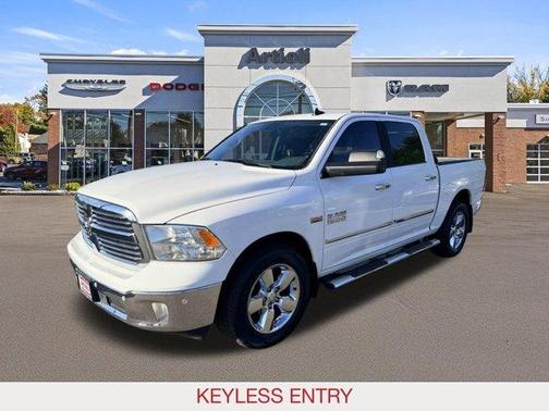 Bright White Clearcoat 2016 RAM 1500 Big Horn