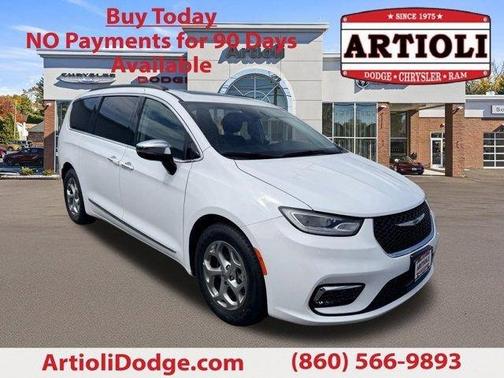 Bright White Clearcoat 2023 Chrysler Pacifica Limited