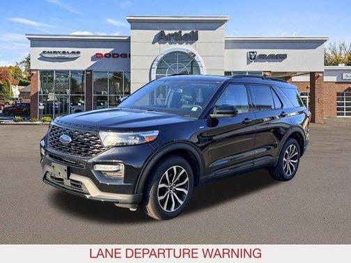 Black Metallic 2023 Ford Explorer ST-Line