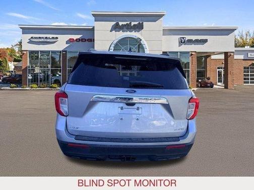 Silver Metallic 2023 Ford Explorer XLT