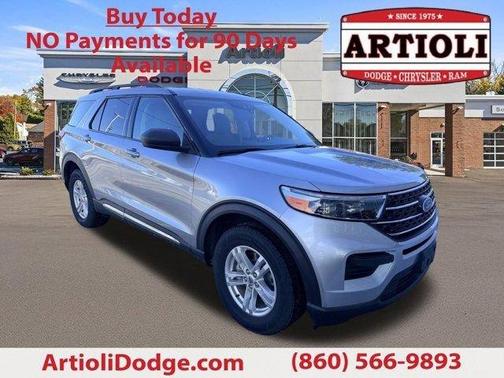 Silver Metallic 2023 Ford Explorer XLT