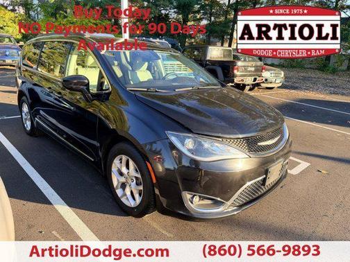 2017 Chrysler Pacifica Touring-L