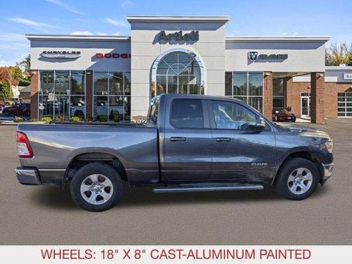 2022 RAM 1500 Big Horn Quad Cab 4x4 64' Box