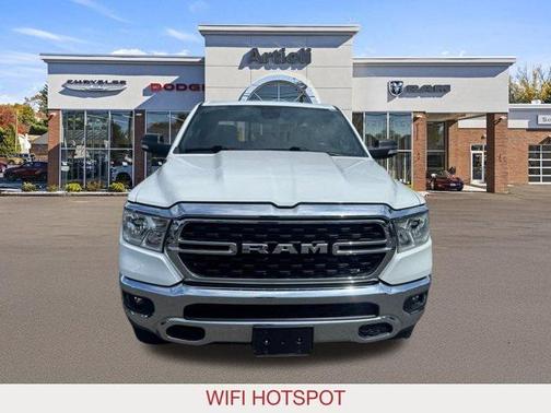 2022 RAM 1500 Big Horn Crew Cab 4x4 64' Box