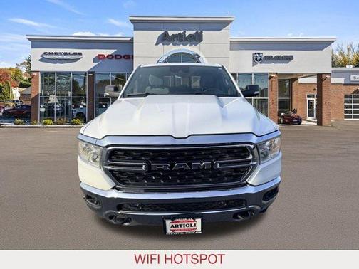 2022 RAM 1500 Big Horn Crew Cab 4x4 64' Box