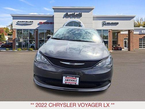 Granite Crystal Clearcoat Metallic 2022 Chrysler Voyager LX