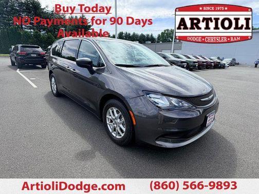 Granite Crystal Clearcoat Metallic 2022 Chrysler Voyager LX