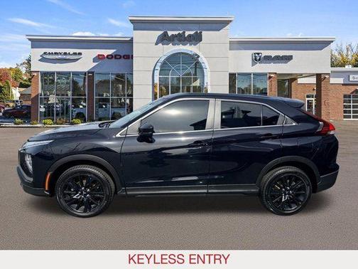 Black 2024 Mitsubishi Eclipse Cross LE