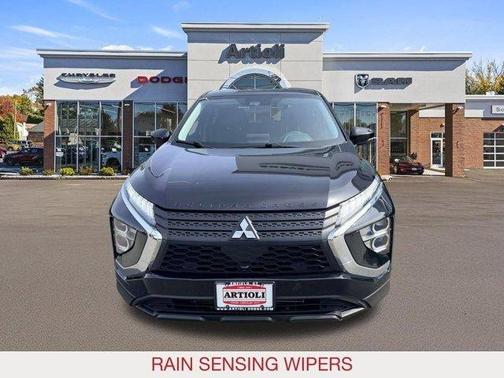 Black 2024 Mitsubishi Eclipse Cross LE