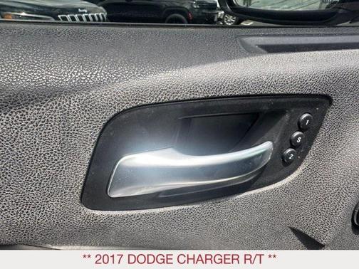 2017 Dodge Charger R/T RWD