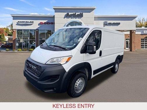 Bright White Clearcoat 2026 RAM ProMaster 1500 Low Roof