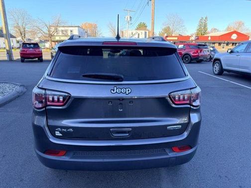 2021 Jeep Compass Latitude 4x4