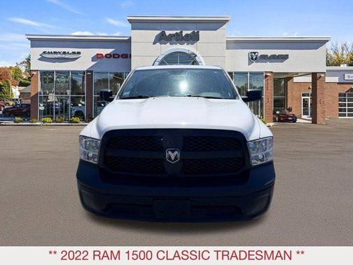 Bright White Clearcoat 2022 RAM 1500 Classic Tradesman