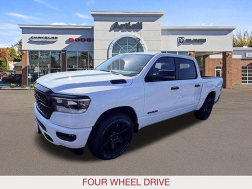 Bright White Clearcoat 2023 RAM 1500 Big Horn