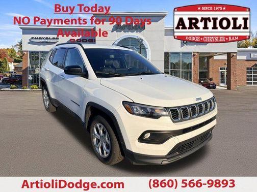 Bright White Clearcoat 2024 Jeep Compass Latitude