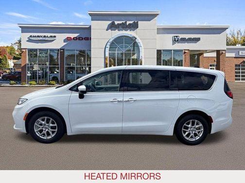 Bright White Clearcoat 2023 Chrysler Pacifica Touring-L