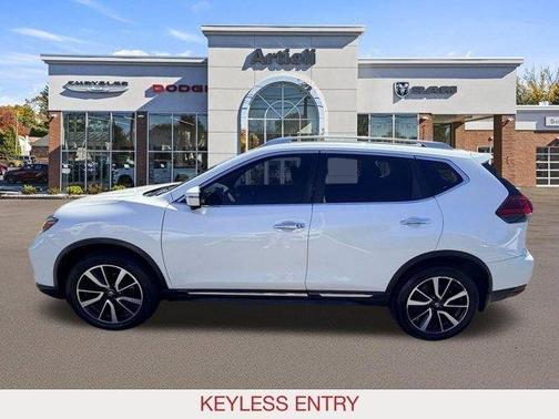 White 2018 Nissan Rogue SL