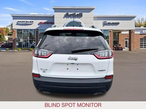 Bright White Clearcoat 2022 Jeep Cherokee Latitude Lux