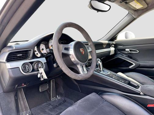 Carrara White Metallic 2015 Porsche 911 GT3