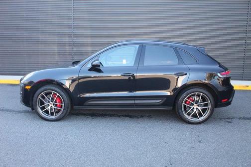 2023 Porsche Macan S