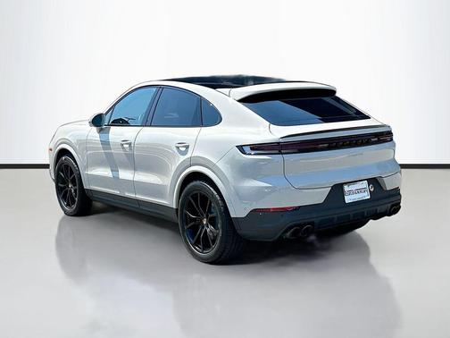 Chalk 2026 Porsche Cayenne Cayenne