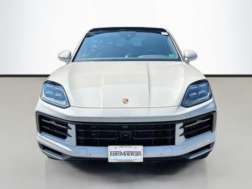 Chalk 2026 Porsche Cayenne Cayenne