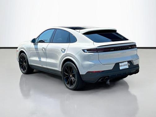 Chalk 2026 Porsche Cayenne Cayenne