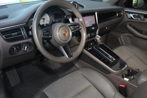 2022 Porsche Macan S