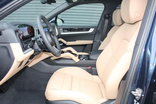2025 Porsche Cayenne Cayenne