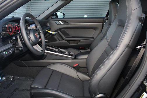 2026 Porsche 911 Carrera