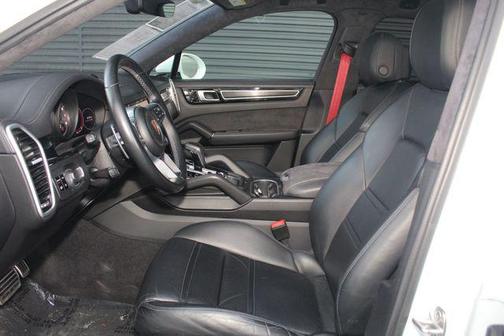 2021 Porsche Cayenne GTS