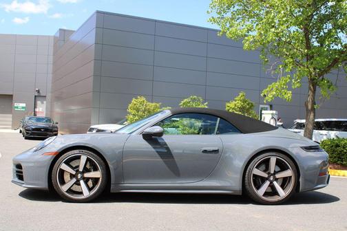 Slate Grey Neo 2025 Porsche 911 911 Carrera S