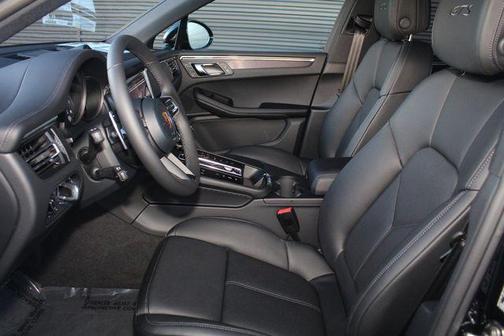 2026 Porsche Macan GTS
