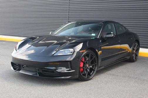 2025 Porsche Taycan GTS